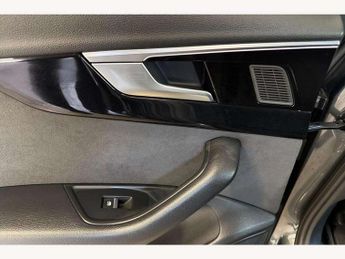 Audi A4 40 TDI 204 Quattro Black Edition 5dr S Tronic