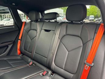 Porsche Macan 5dr PDK