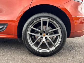 Porsche Macan 5dr PDK