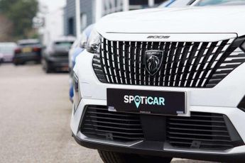 Peugeot 2008 1.2 Hybrid 136 GT 5dr e-DSC6