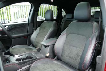 Ford Kuga 2.5 PHEV ST-Line X 5dr CVT