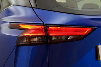 Nissan Qashqai 1.3 DiG-T MH Premiere Edition 5dr
