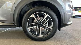 Nissan Juke 1.0 DiG-T N-Connecta 5dr DCT
