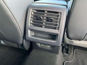 Volkswagen Golf 1.5 eTSI 150 R-Line 5dr DSG