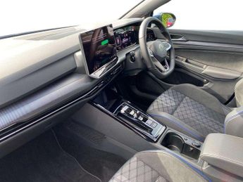 Volkswagen Golf 1.5 eTSI 150 R-Line 5dr DSG