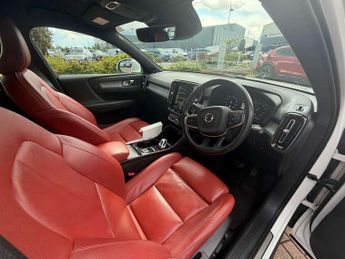 Volvo XC40 2.0 B4P Inscription Pro 5dr Auto