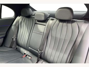 Mercedes-Benz E-Class E220d AMG Line Premium Plus 4dr 9G-Tronic