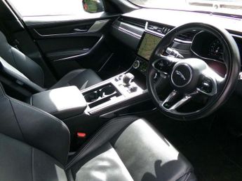 Jaguar F-Pace 3.0 P400 R-Dynamic HSE 5dr Auto AWD