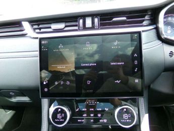 Jaguar F-Pace 3.0 P400 R-Dynamic HSE 5dr Auto AWD