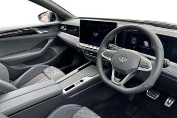 Volkswagen Passat 1.5 TSI eHybrid Black Edition 5dr DSG
