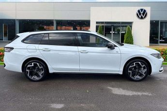 Volkswagen Passat 1.5 TSI eHybrid R-Line 5dr DSG