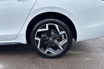 Volkswagen Passat 1.5 TSI eHybrid R-Line 5dr DSG