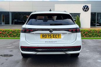 Volkswagen Passat 1.5 TSI eHybrid R-Line 5dr DSG