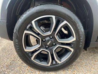 Jeep Avenger 1.2 e-Hybrid Summit 5dr DCT