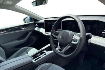 Volkswagen Passat 1.5 TSI eHybrid Life 5dr DSG