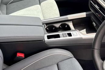 Volkswagen Passat 1.5 TSI eHybrid Life 5dr DSG