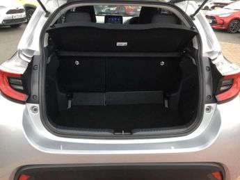 Toyota Yaris 1.5 Hybrid Design 5dr CVT