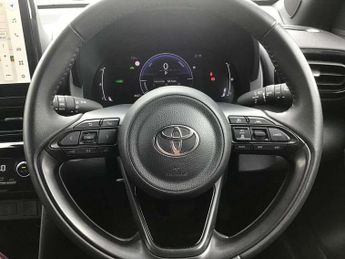 Toyota Yaris Cross 1.5 Hybrid Design 5dr CVT