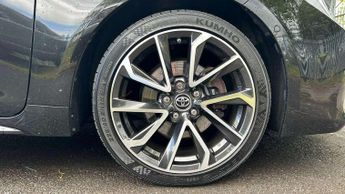 Toyota Corolla 2.0 VVT-i Hybrid Excel 5dr CVT