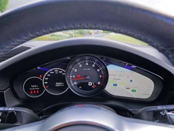 Porsche Cayenne Platinum Edition 5dr Tiptronic S