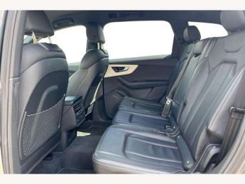 Audi Q7 55 TFSI Quattro Black Edition 5dr Tiptronic
