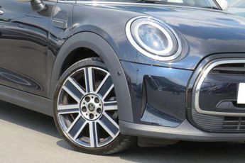 MINI Hatchback 1.5 Cooper Exclusive 5dr Auto