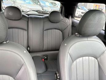MINI Hatchback 1.5 Cooper Exclusive 3dr Auto