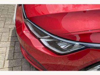 Volkswagen Golf 1.5 eTSI 150 Life 5dr DSG