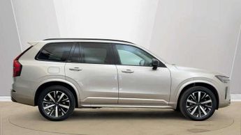 Volvo XC90 2.0 B5P Plus Dark 5dr AWD Geartronic