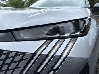 Peugeot 3008 1.2 Hybrid 136 GT 5dr e-DSC6