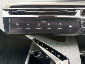 Peugeot 3008 1.2 Hybrid 136 GT 5dr e-DSC6