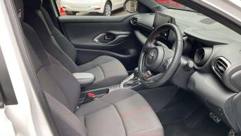Toyota Yaris 1.5 Hybrid GR Sport 5dr CVT