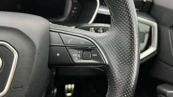 Audi Q3 45 TFSI e S Line 5dr S Tronic