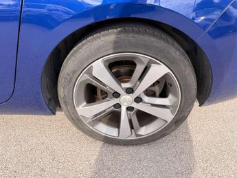 Peugeot 308 1.2 PureTech 130 Allure 5dr EAT8