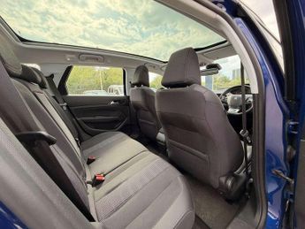 Peugeot 308 1.2 PureTech 130 Allure 5dr EAT8