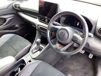 Toyota Yaris 1.5 Hybrid 130 GR Sport 5dr CVT