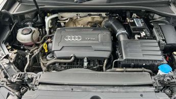 Audi Q3 40 TFSI Quattro S Line 5dr S Tronic
