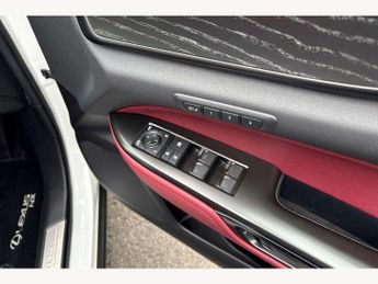 Lexus NX 450h+ 2.5 Takumi 5dr E-CVT [Sunroof]
