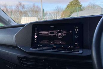Volkswagen Caddy Maxi 1.5 eHybrid 150 Commerce Pro Van DSG [Tech]