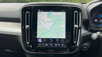 Volvo XC40 2.0 B3P Plus Dark 5dr Auto