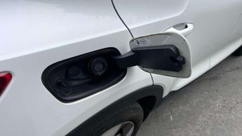 Volvo XC40 2.0 B4P Ultimate Dark 5dr Auto