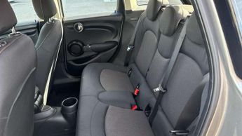 MINI Hatchback 1.5 Cooper Classic II 5dr Auto