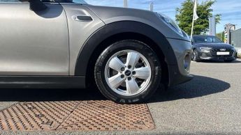 MINI Hatchback 1.5 Cooper Classic II 5dr Auto