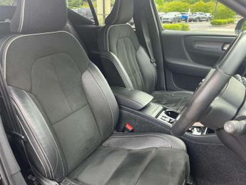 Volvo XC40 2.0 D3 R DESIGN 5dr Geartronic