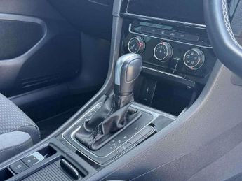 Volkswagen Golf 2.0 TDI R-Line 5dr DSG