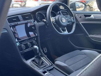Volkswagen Golf 2.0 TDI R-Line 5dr DSG