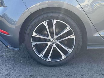 Volkswagen Golf 2.0 TDI R-Line 5dr DSG
