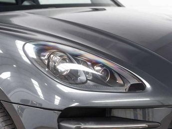 Porsche Macan Turbo 5dr PDK