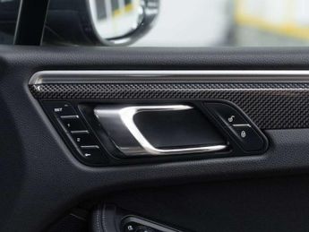 Porsche Macan Turbo 5dr PDK