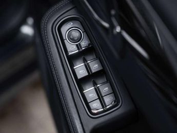 Porsche Macan Turbo 5dr PDK